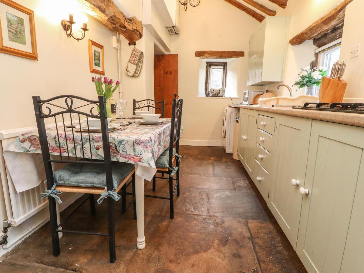 Beehive Cottage Bentham Luaran gambar