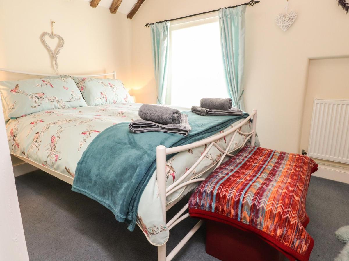 Beehive Cottage Bentham Luaran gambar